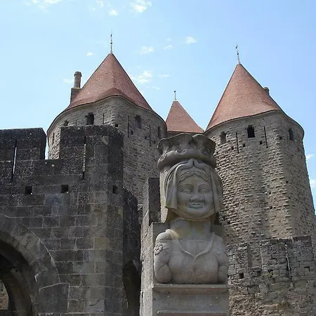 - Le Jardin Du Palais Oda ve Kahvaltı 2*