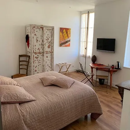 Bed & Breakfast - Le Jardin Du Palais Carcassonne